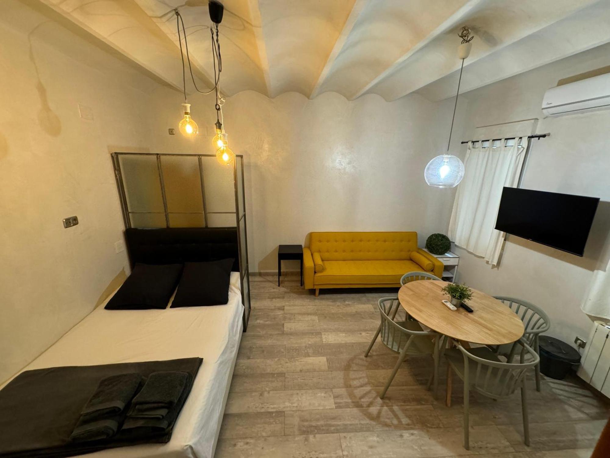 Ama Madrid Santa Ana Apartment Exterior photo